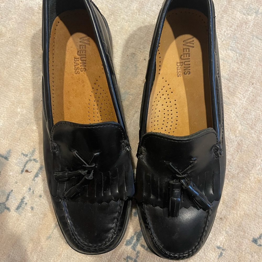 WOMENS BASS WEEJUNS MARIETTA II BLACK LEATHER TASSEL LOAFERS 6.5